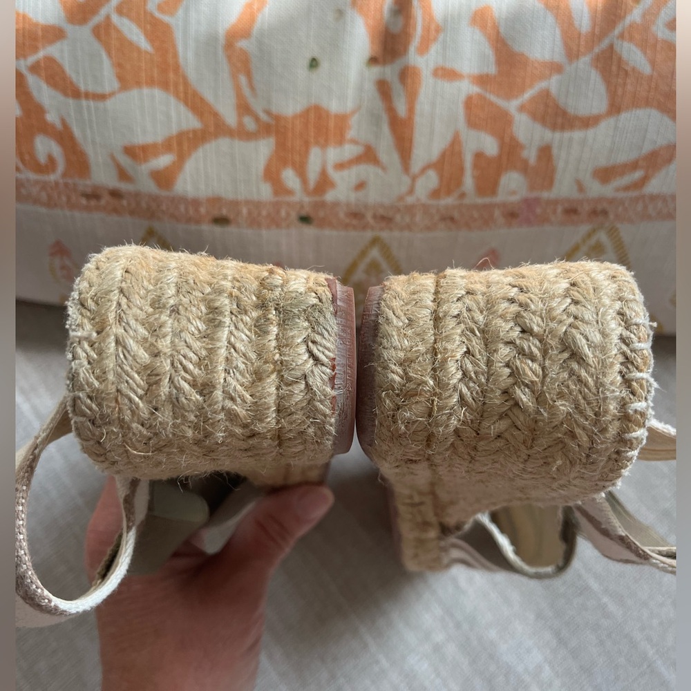 Toni Pons Origens Tarbes Neutral Striped
Espadrilles. Women’s Size 39 (U.S. 8). - Picture 5 of 9